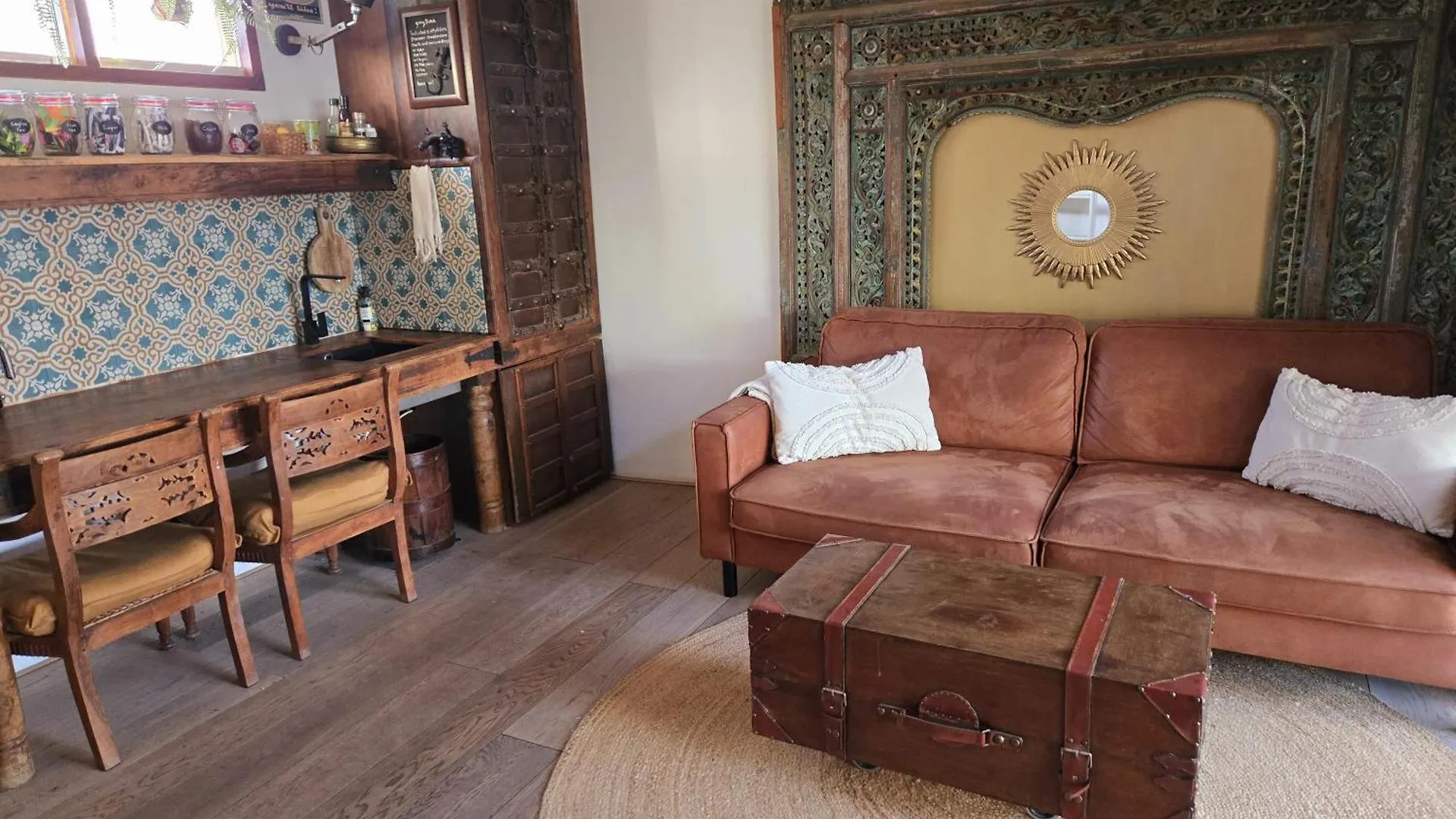 House Boat Studio With Waterfront Terrace Амстердам